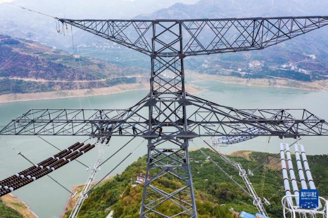 “西电东送”大动脉全线贯通