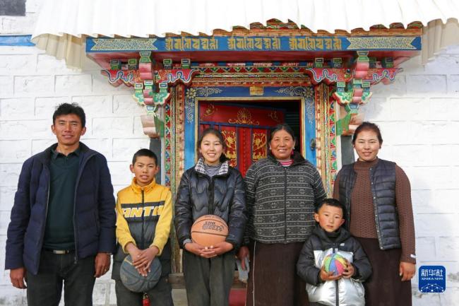 喜迎二十大丨西藏：倾力描绘高质量发展多彩画卷