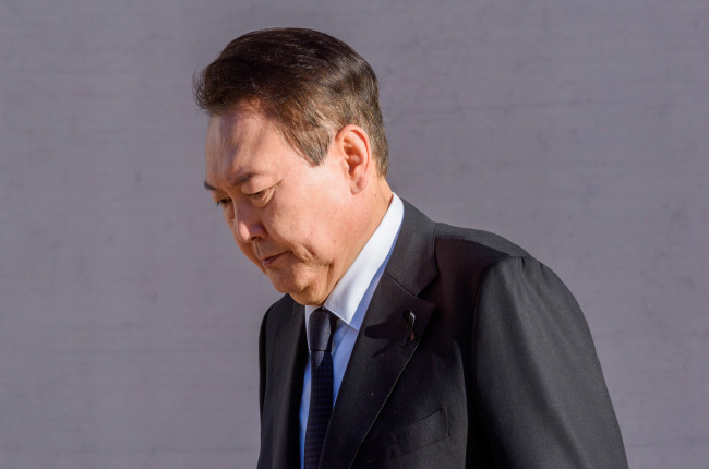 当地时间2022年11月4日，韩国首尔，韩国总统尹锡悦出席“梨泰院惨剧遇难者追悼慰灵法会”，悼念万圣节踩踏事故中的遇难者。