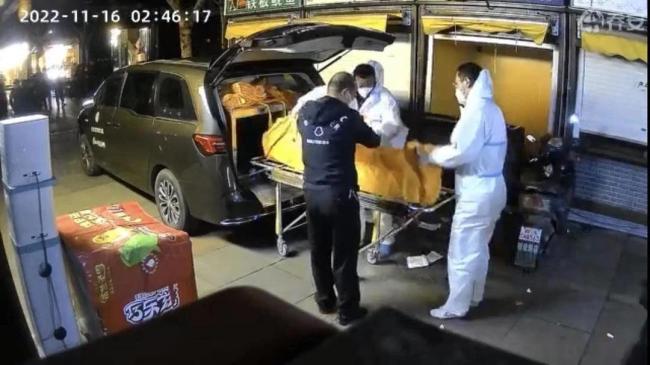 合肥一步行街疑似发现腐尸 官方回应：正在调查