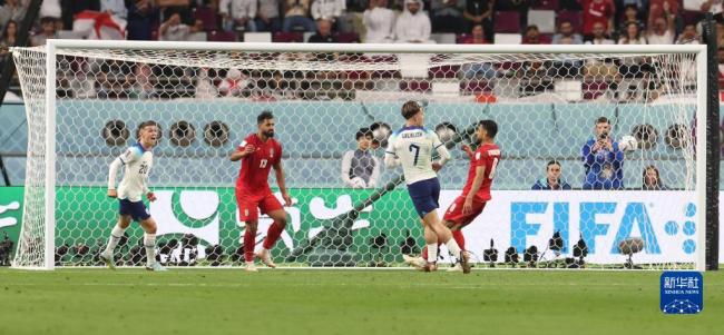 英格兰6-2大胜伊朗 19岁小将拔得头筹