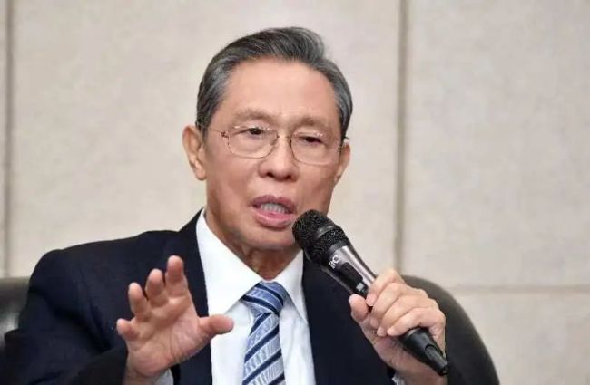 你担心奥密克戎重复感染吗？钟南山：奥密克戎致病力弱了，目前还没有明确后遗症报告