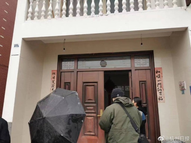 村民捡到陨石怕辐射：当垃圾扔了