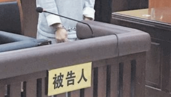 男子劝架被羁押半年 改判无罪获赔6万：反击措施合法！