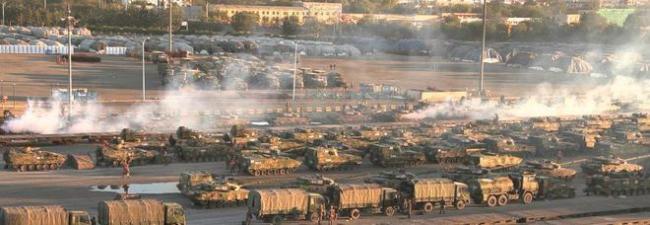 若解放军收复台湾，30万兵力是否足够？如果美军介入是否需要增兵呢