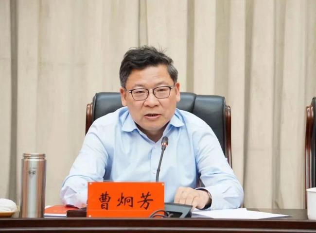 官员预感将被查烧掉带进棺材的秘密：反腐警示录之曹炯芳