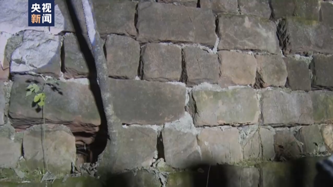 警方回应鞋带承重问题：最大承重量85公斤！