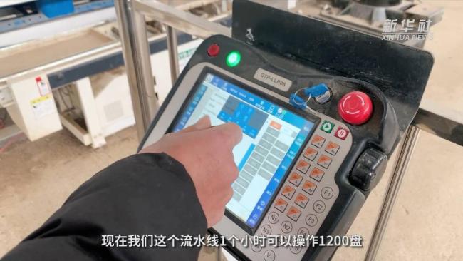 新华全媒+｜万亩大田备耕忙