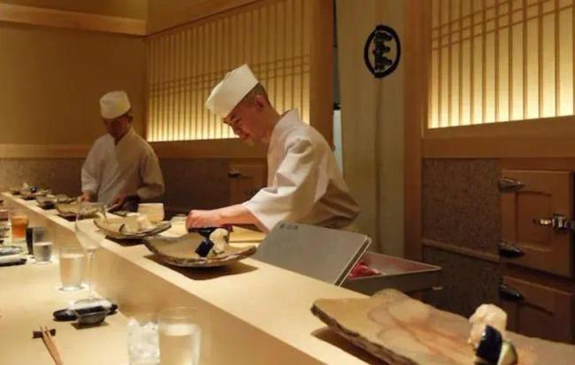 暴跌168亿！日本人最骄傲的行业竟被一个高中生毁了！
