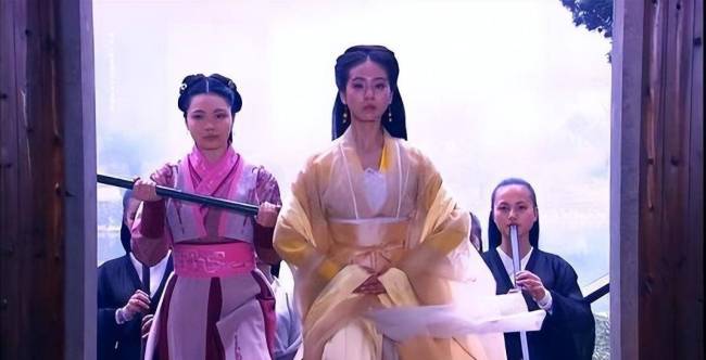 赵丽颖早期穆念慈定妆照曝光 这些角色出场5分钟却让人念念不忘