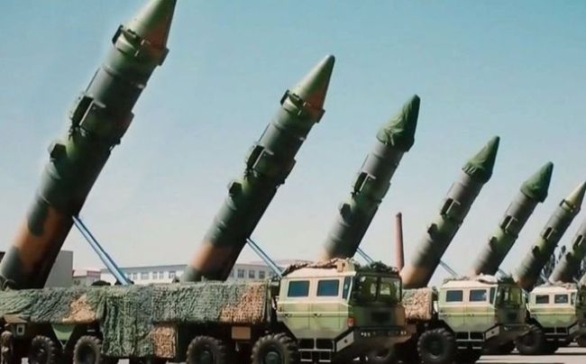 若中方摧毁美国航母，美军将会直接进攻中国大陆，还会用核武器！？