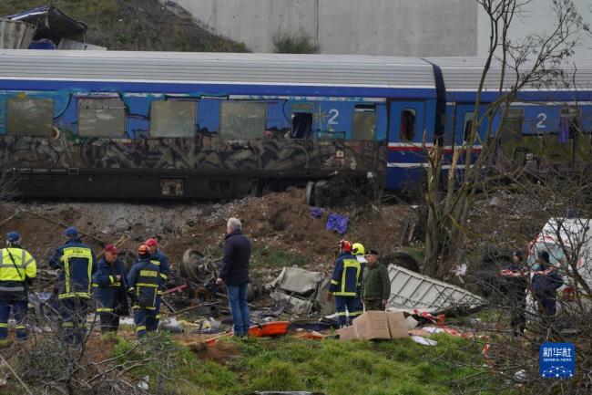 希臘火車相撞事故死亡人數上升至36人