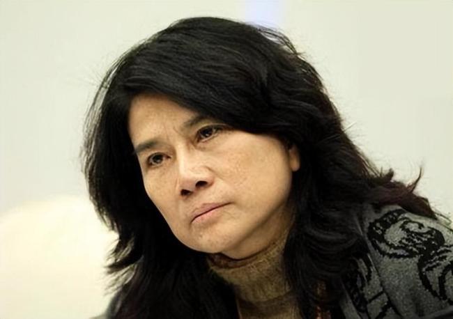  董明珠怒斥造谣者 网友：这不就嫉妒人家成功 