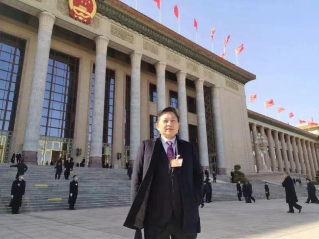  调整休假安排建议引热议 