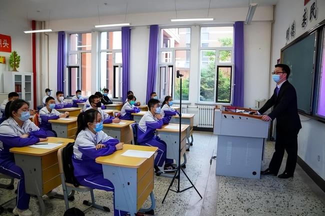 5月中小学上课时间调整 网友：当时怎么没赶上这福利 