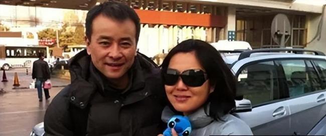 演员王茜华带泪发文惹猜疑是不是抑郁 老师要好好的照顾自己哦