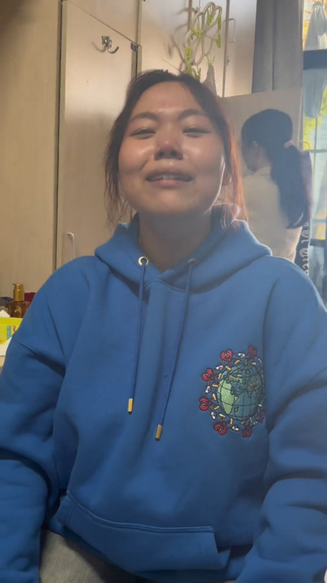 女大学生哭诉发寻车启事逗乐众人 字字直戳笑点