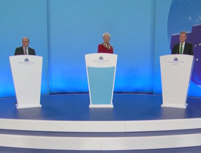 美11家银行筹300亿自救