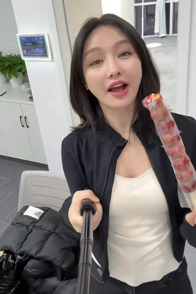 网红Miss发视频报平安 目前已签约无忧传媒，准备复播中 
