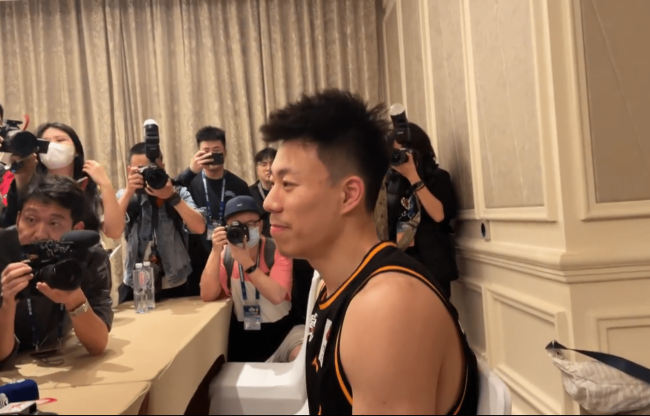 张镇麟评最喜欢的扣将居然是郭艾伦 网友评论太搞笑了！