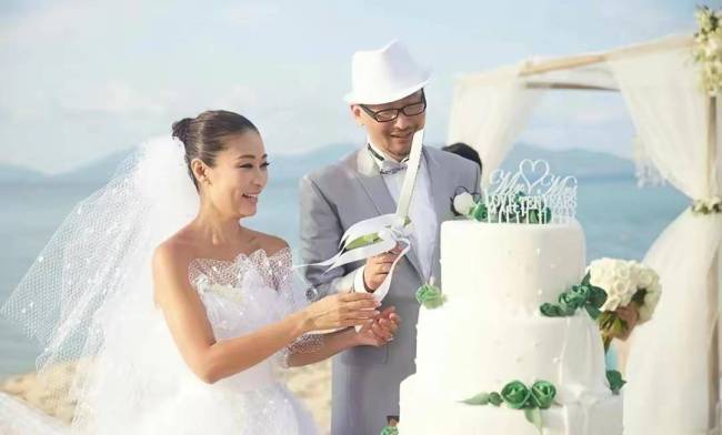 管虎梁静婚变风波升级，看小三如何手撕原配