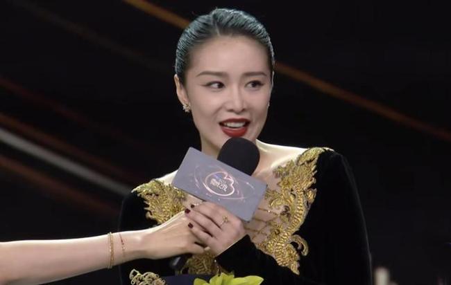 尼格买提为高叶解围 一句“是大嫂，更是演员高叶”尽显央视主持风范