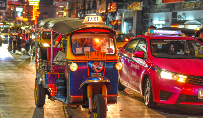 韩网红被曝骚扰泰国女性 场面不忍直视，韩使馆连发两条警示