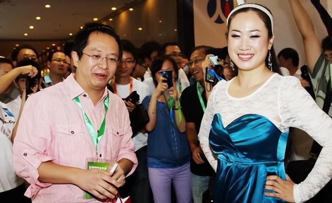 胡欢周鸿祎离婚 规模堪比小说场景_新闻频道_中华网