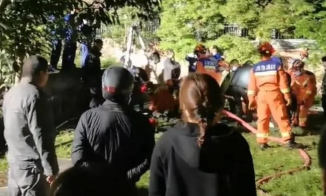 重庆一男孩失联后在化粪池被找到