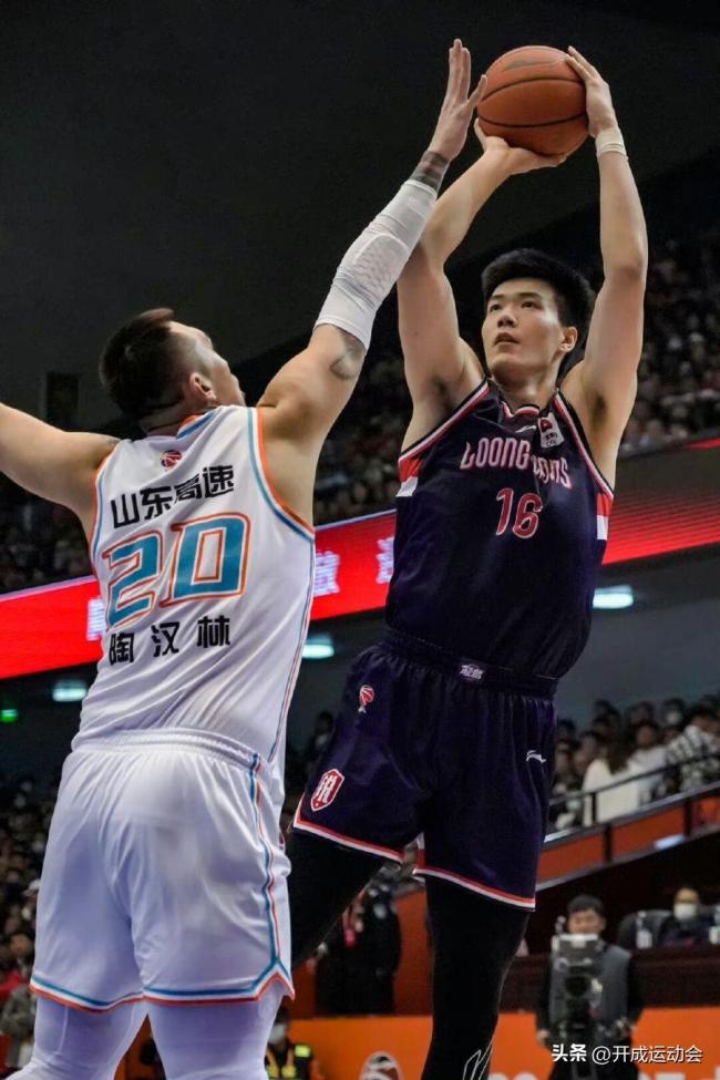 崔永熙陶汉林表现天差地别！崔永熙隔扣怒砍20分！陶汉林输球输人