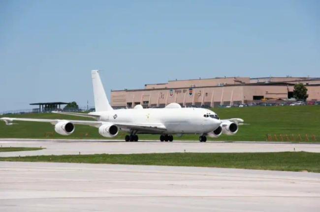 美军试射民兵3洲际导弹 还出动了“末日飞机”E-6“水星”核指挥飞机