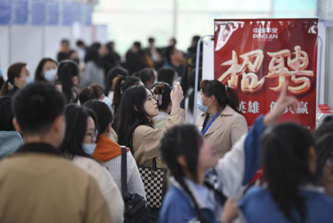 数说中国·首季经济形势|积极稳定就业大局 牢牢守住基本盘——2023年首季就业观察