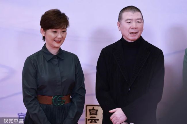 冯小刚香港卖房大赚6000万港元