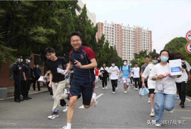 22届考生比23届还着急等今年数学试卷，去年的难度至今难以忘怀