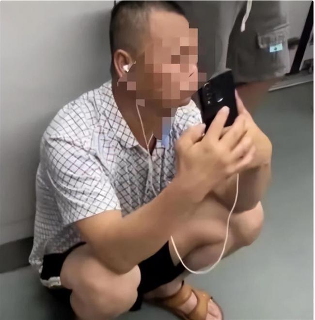 被曝光大叔截图.png