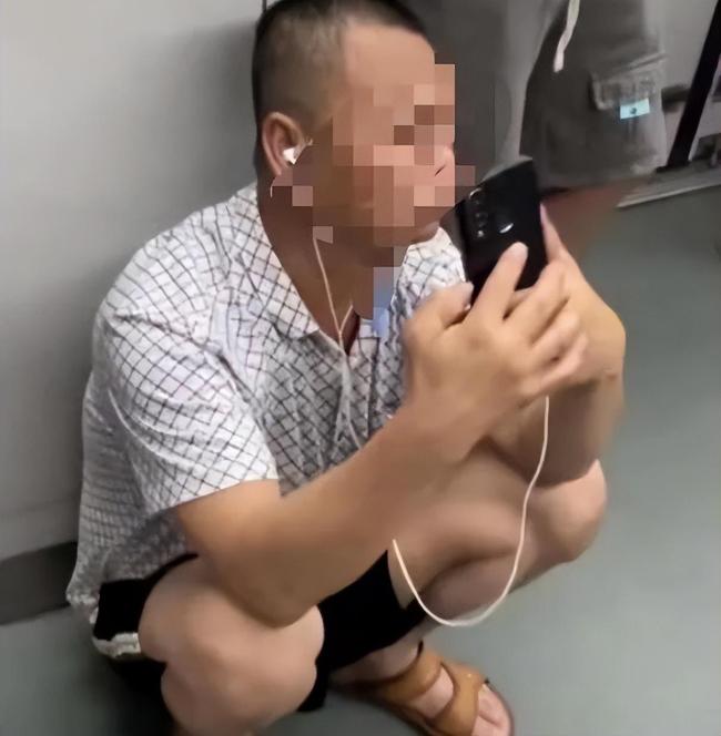 川大涉事女生疑曾霸凌同学致其重度抑郁 高中学校回应
