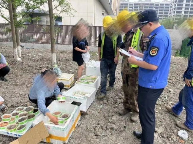 上海城管严查三无盒饭，农民工吃饭问题该如何解决？