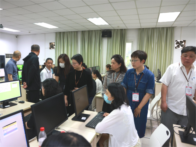 探访高考评卷现场：各地严把评卷质量关