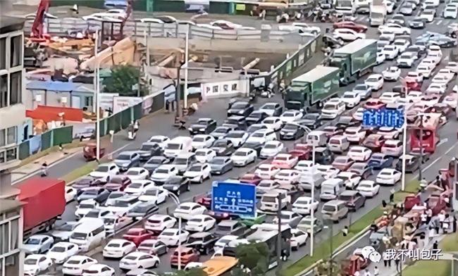端午出行有多堵？网友吐槽称开车1小时走1公里