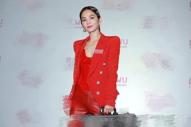 心痛！Ella自曝出道时曾被性骚扰 结婚怀孕后才告知家人