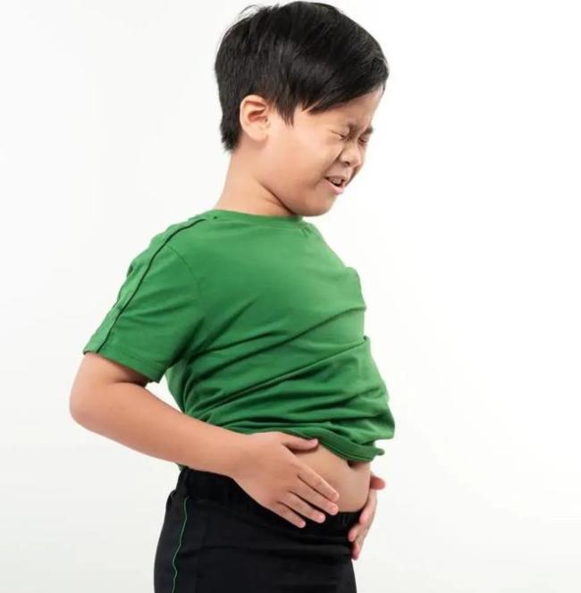 小孩影厅排泄致大量退票 谁还会陪着“翔”去看？家长以孩子小为由拒绝赔偿