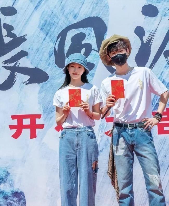 宋轶真换了头像疑似承认与白敬亭恋情 网友:赶快官宣吧