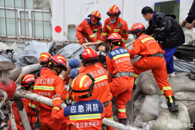 齐市坍塌事故致11人遇难 教学综合楼施工单位责任人已被公安机关控制