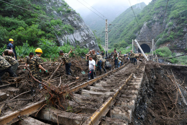 华北、黄淮等地抗击汛情一线直击