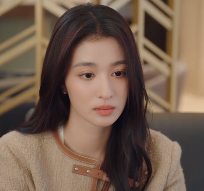 王楚然方回应网上争议：传闻均为不实消息 网友却发现回应漏洞百出！