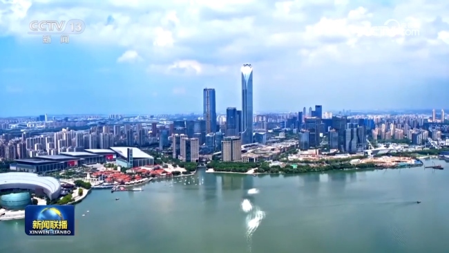 【以中国式现代化全面推进中华民族伟大复兴——习近平总书记今年以来治国理政纪实】锚定中心任务 引领壮阔新征程