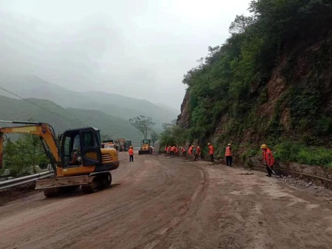 昌平老峪沟地区5个村复通 恢复通行、通电、通讯、通水！