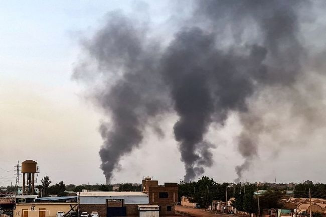 苏丹冲突双方在首都地区激烈交火