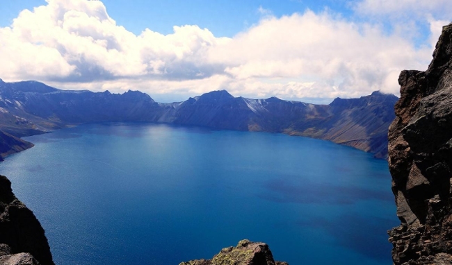 长白山景区回应最佳观看点被收费：承包出去了，并不是真正的最佳观赏点