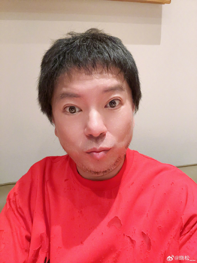 高晓松晒近照暴瘦 53岁了还嘟嘴卖萌网友直呼不敢认